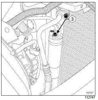 Renault Clio. Dehydrator reservoir - expansion valve connecting pipe: Removal - Refitting