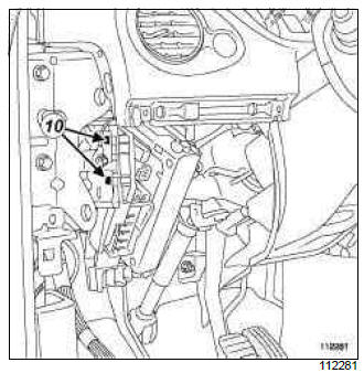 Renault Clio. UCH: Removal - Refitting