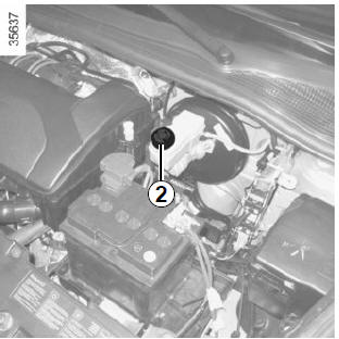 Renault Clio. Brake fluid