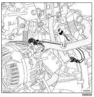 Renault Clio. Accelerometer: Removal - Refitting