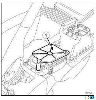 Renault Clio. Airbag computer: Removal - Refitting