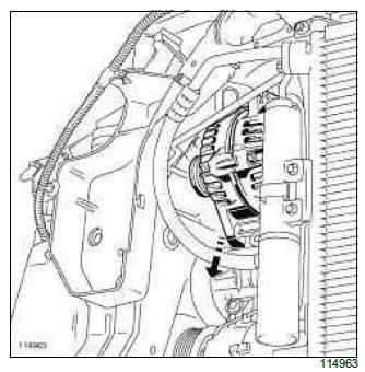 Renault Clio. Alternator: Removal - Refitting