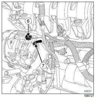 Renault Clio. Alternator: Removal - Refitting
