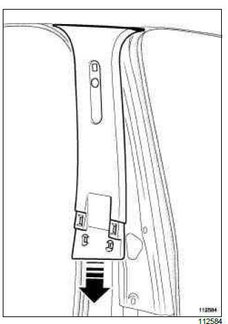 Renault Clio. B-pillar trim: Removal - Refitting