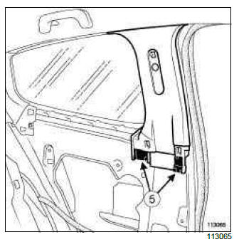 Renault Clio. B-pillar upper trim: Removal - Refitting