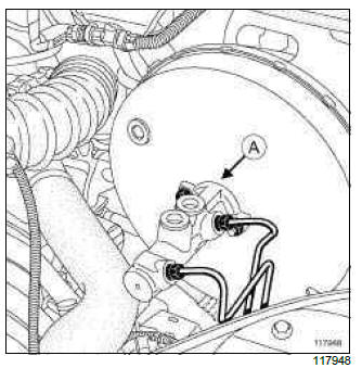 Renault Clio. Brake servo: Check