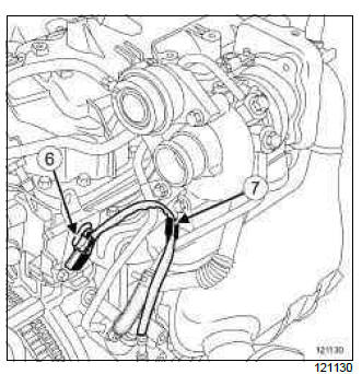 Renault Clio. Catalytic converter: Removal - Refitting