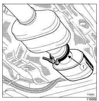 Renault Clio. Catalytic converter: Removal - Refitting