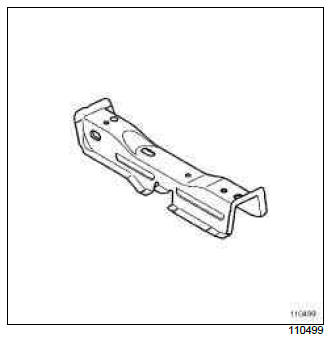 Renault Clio. Rear cross member under front seat