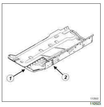 Renault Clio. Centre floor, side section