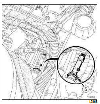 Renault Clio. Clutch circuit: Removal - Refitting