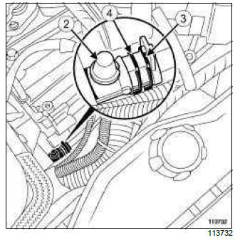 Renault Clio. Clutch master cylinder: Removal - Refitting