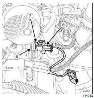 Renault Clio. Coolant temperature sensor: Removal - Refitting