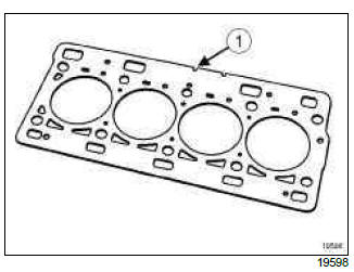 Renault Clio. Cylinder head: Removal - Refitting