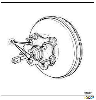 Renault Clio. Brake servo