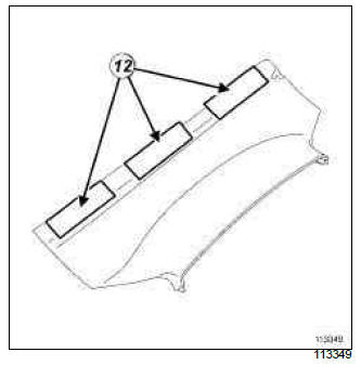 Renault Clio. Dashboard cover gaiter: Removal - Refitting