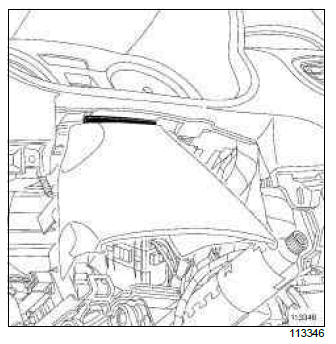 Renault Clio. Dashboard cover gaiter: Removal - Refitting