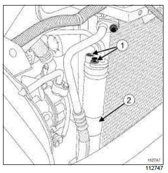 Renault Clio. Dehydrator reservoir: Removal - Refitting