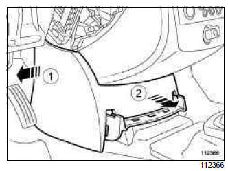 Renault Clio. Distribution motor: Removal - Refitting