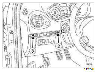 Renault Clio. Electric steering column lock: Removal - Refitting