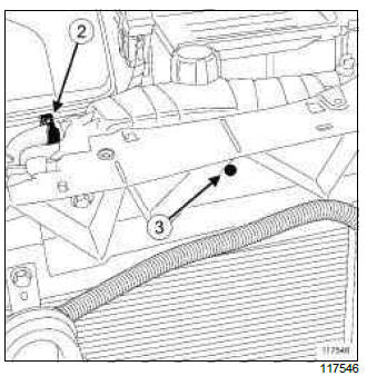 Renault Clio. Engine cooling fan assembly: Removal - Refitting