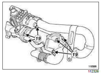 Renault Clio. Exhaust gas cooler: Removal - Refitting