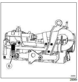 Renault Clio. Exhaust gas recirculation rigid pipe: Removal - Refitting