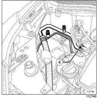 Renault Clio. Expansion valve - compressor connecting pipe: Removal - Refitting