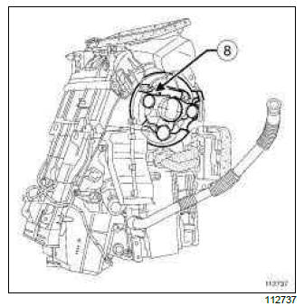 Renault Clio. Fan assembly: Removal - Refitting