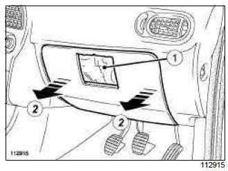 Renault Clio. Fan assembly: Removal - Refitting