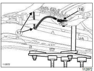 Renault Clio. Front axle subframe: Removal - Refitting