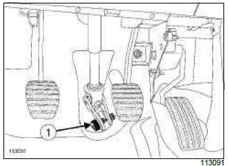 Renault Clio. Front axle subframe: Removal - Refitting