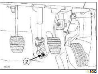 Renault Clio. Front axle subframe: Removal - Refitting