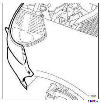 Renault Clio. Front bumper