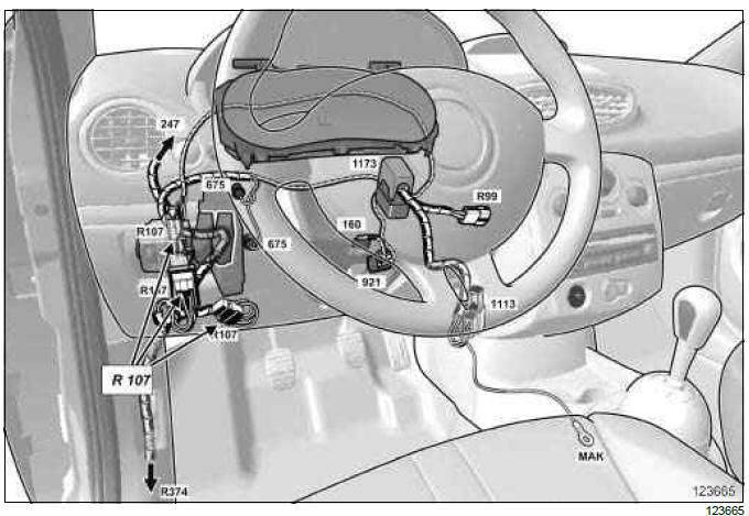 Renault Clio. Front left-hand wiring