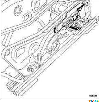 Renault Clio. Front seat: Stripping - Rebuilding