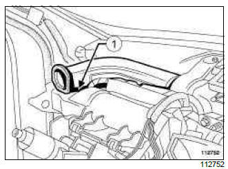 Renault Clio. Front side air distribution duct: Removal - Refitting