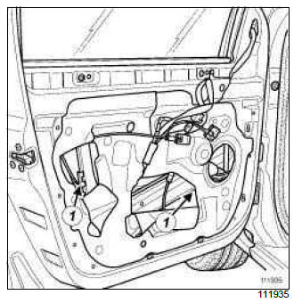 Renault Clio. Front side door sliding window: Removal - Refitting