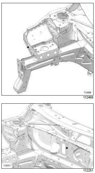 Renault Clio. Front wheel arch