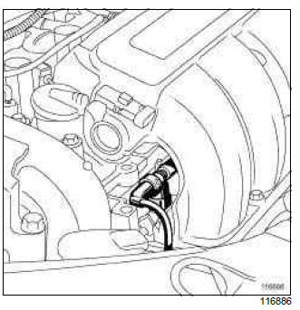 Renault Clio. Fuel flow: Check