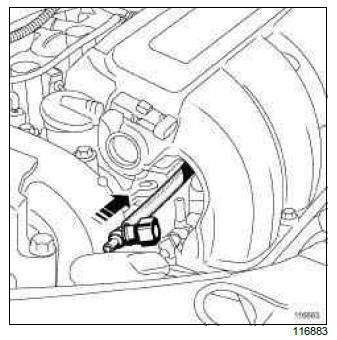 Renault Clio. Fuel pressure: Check