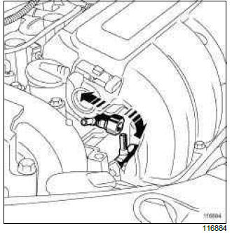 Renault Clio. Fuel pressure: Check