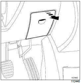 Renault Clio. Fuses: List and location of components