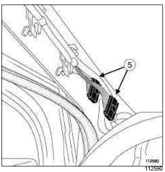 Renault Clio. Headlining: Removal - Refitting