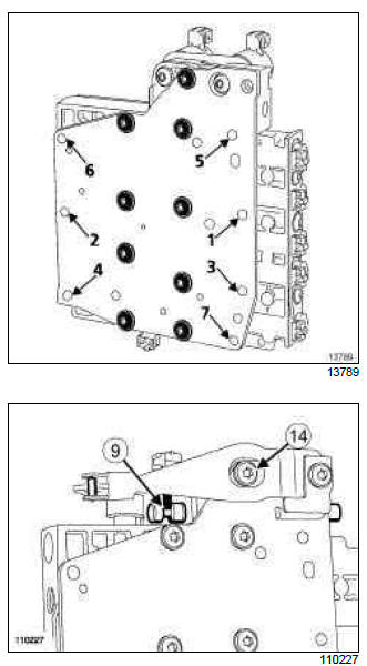 Renault Clio. Hydraulic distributor: Removal - Refitting