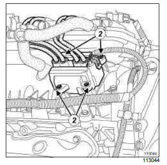 Renault Clio. Coils: Removal - Refitting