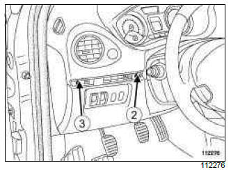 Renault Clio. Ignition switch: Removal - Refitting