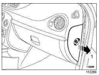 Renault Clio. Inhibitor switch: Removal - Refitting