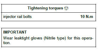 Renault Clio. Injector rail - Injectors: Removal - Refitting