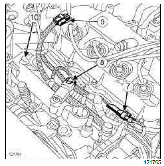 Renault Clio. Injector rail - Injectors: Removal - Refitting